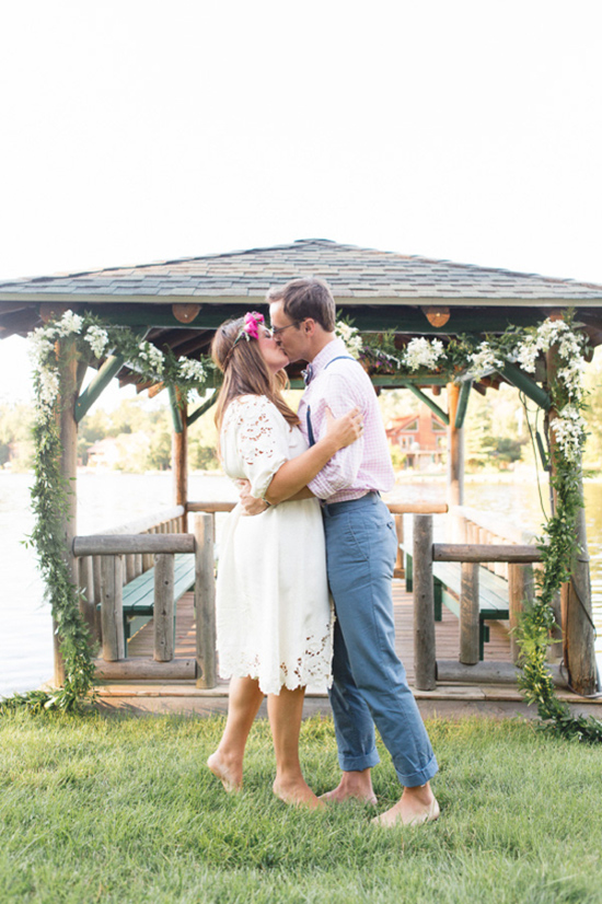 romantic-wedding-on-the-docks