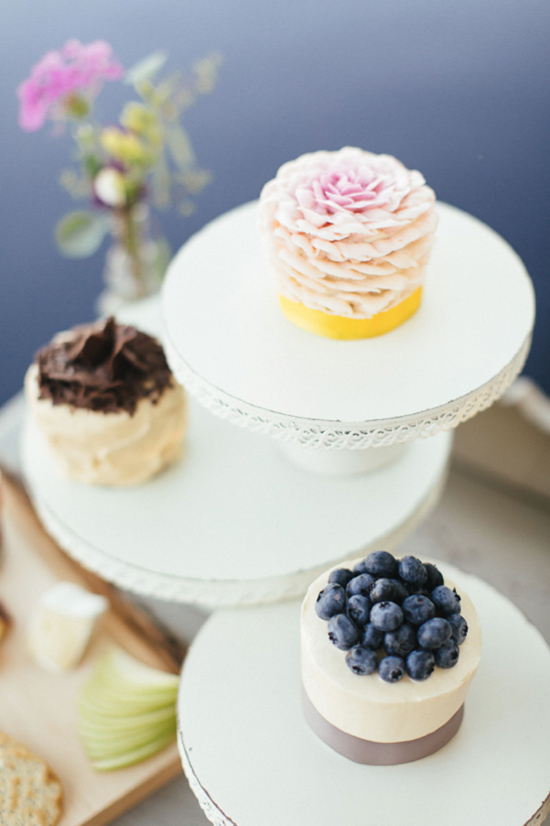 romantic-wedding-on-the-docks
