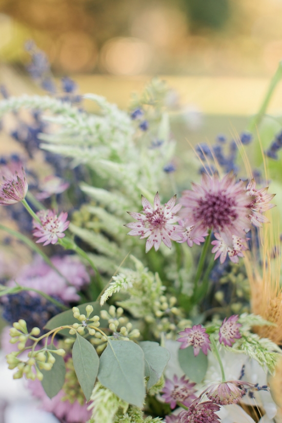 rustic-lush-lavender-wedding