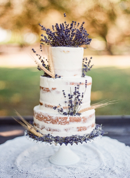 rustic-lush-lavender-wedding