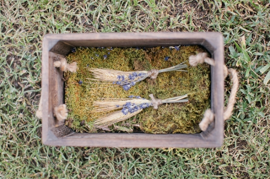 rustic-lush-lavender-wedding