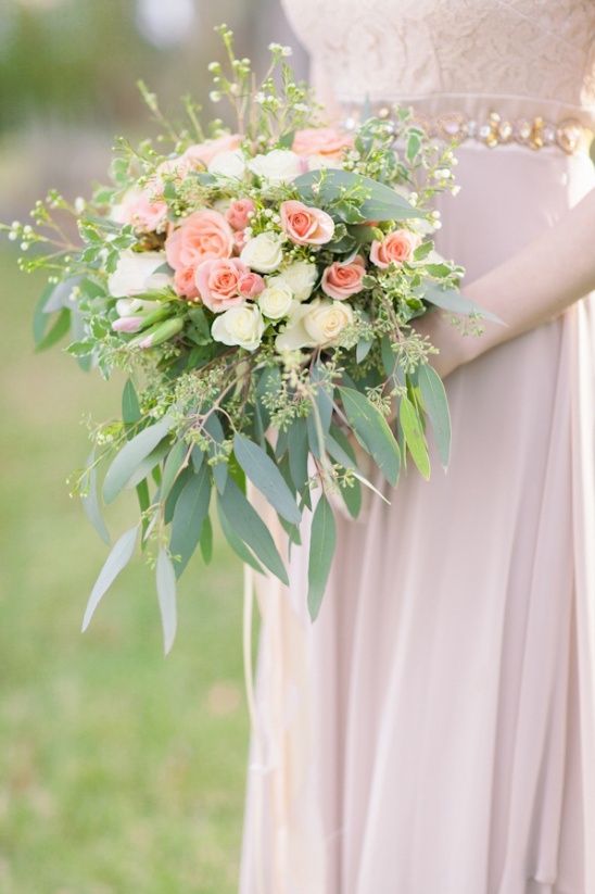 pink and ivory rose bouquet