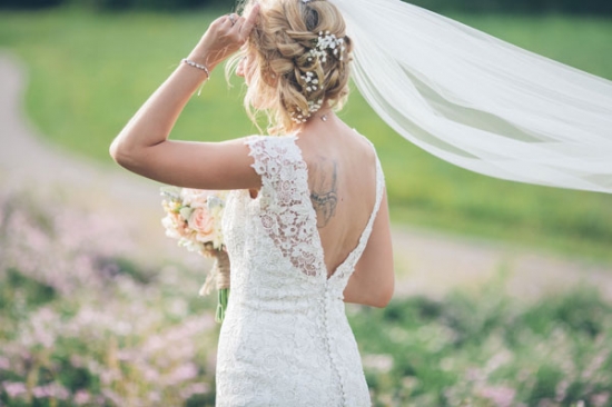 to-smash-or-not-to-smash-a-wedding