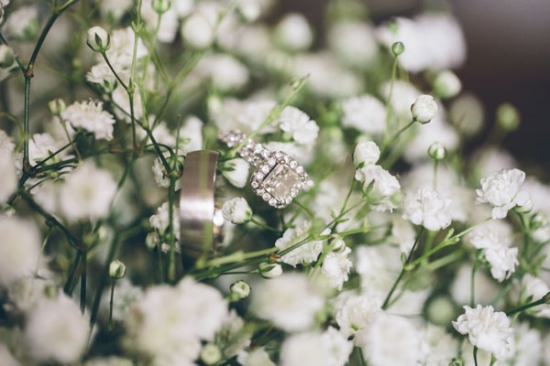 to-smash-or-not-to-smash-a-wedding