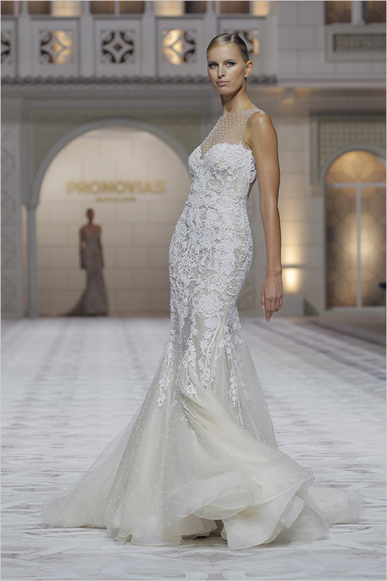 2015-pronovias-bridal-show-in