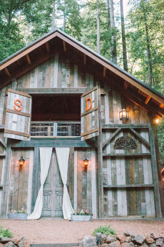 bold-and-bright-diy-wedding-in-the-woods
