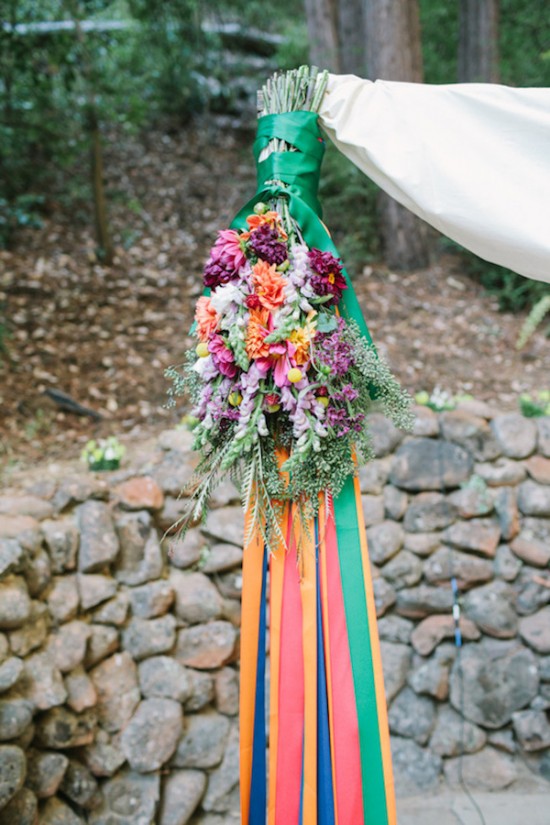 bold-and-bright-diy-wedding-in-the-woods