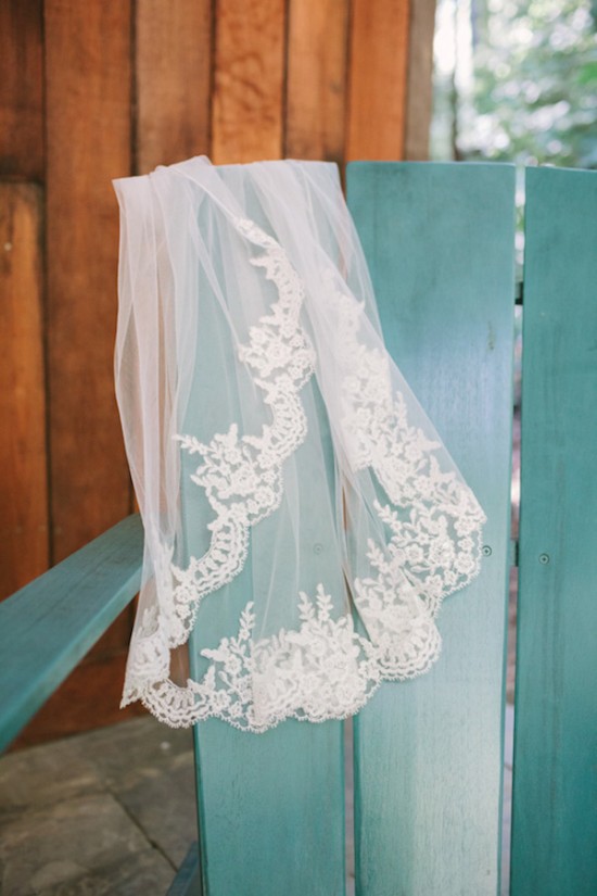 bold-and-bright-diy-wedding-in-the-woods