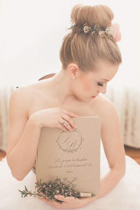 Incorporate Your Love Letters Into Your Bridal Session