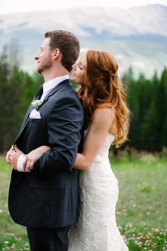 rain-and-shine-rustic-colorado-wedding