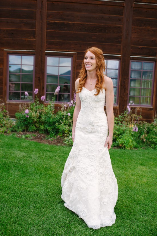 rain-and-shine-rustic-colorado-wedding