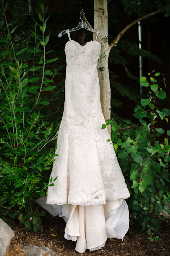 rain-and-shine-rustic-colorado-wedding