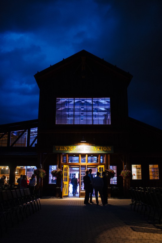 rain-and-shine-rustic-colorado-wedding