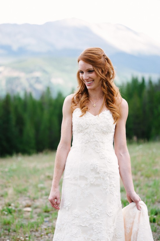 rain-and-shine-rustic-colorado-wedding