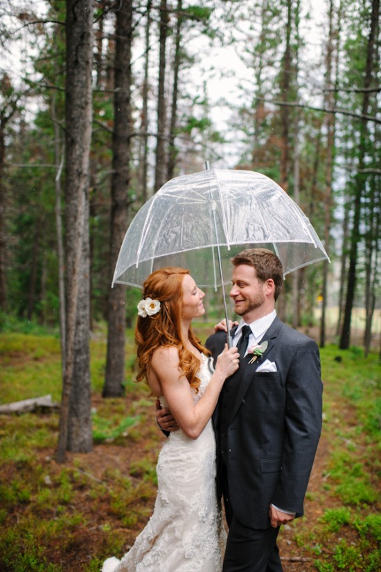 rain-and-shine-rustic-colorado-wedding