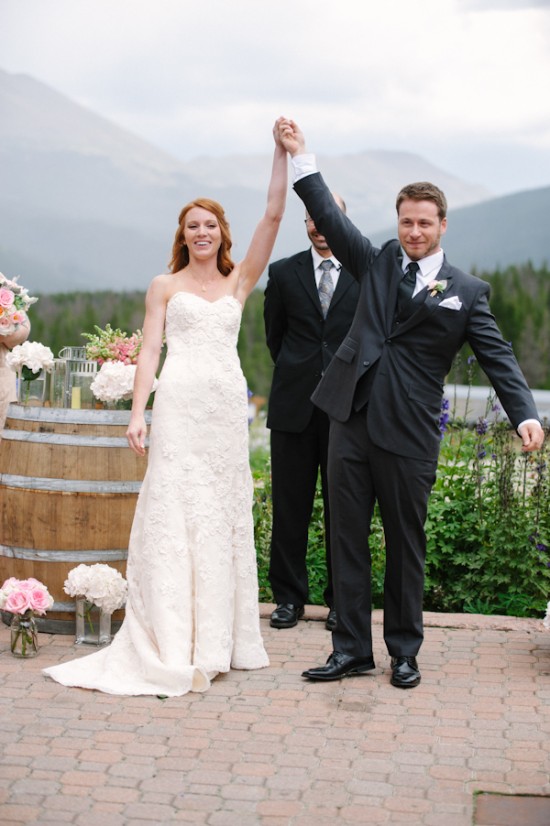 rain-and-shine-rustic-colorado-wedding