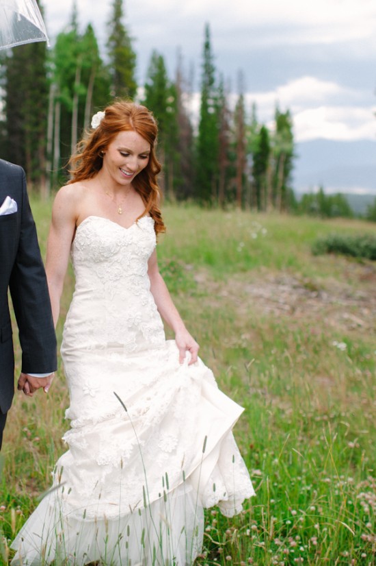 rain-and-shine-rustic-colorado-wedding