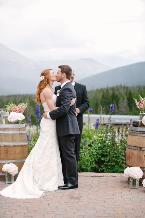 rain-and-shine-rustic-colorado-wedding