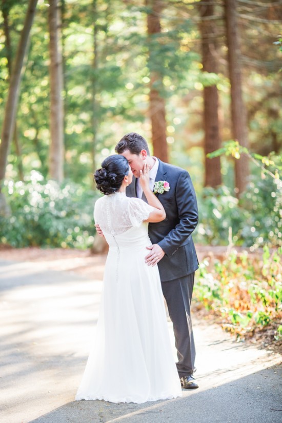 romantic-wedding-under-the-trees