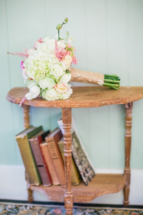 romantic-wedding-under-the-trees