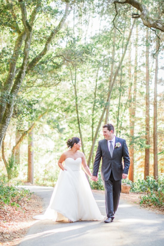 romantic-wedding-under-the-trees