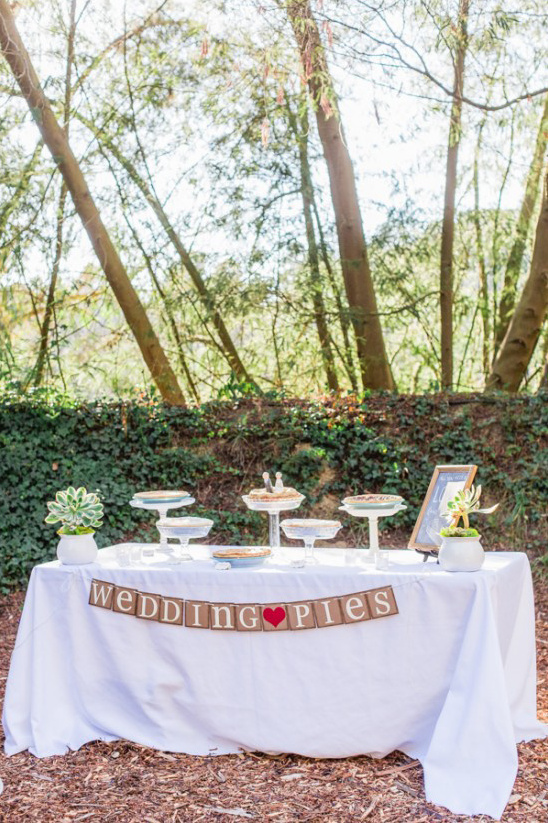wedding pies table