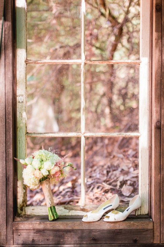 romantic-wedding-under-the-trees