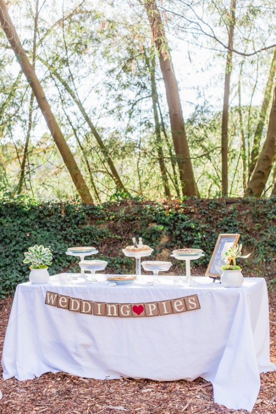 romantic-wedding-under-the-trees