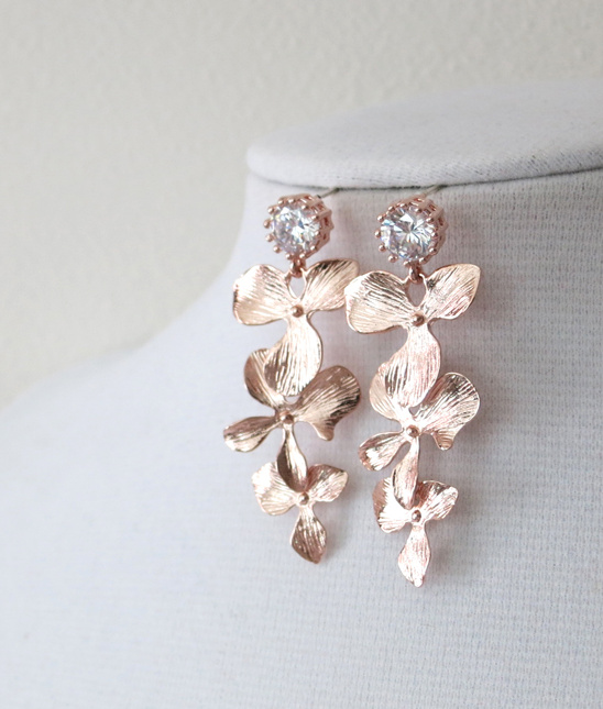 Rose Gold Flower Jewellery for Rose Gold Garden Weddings