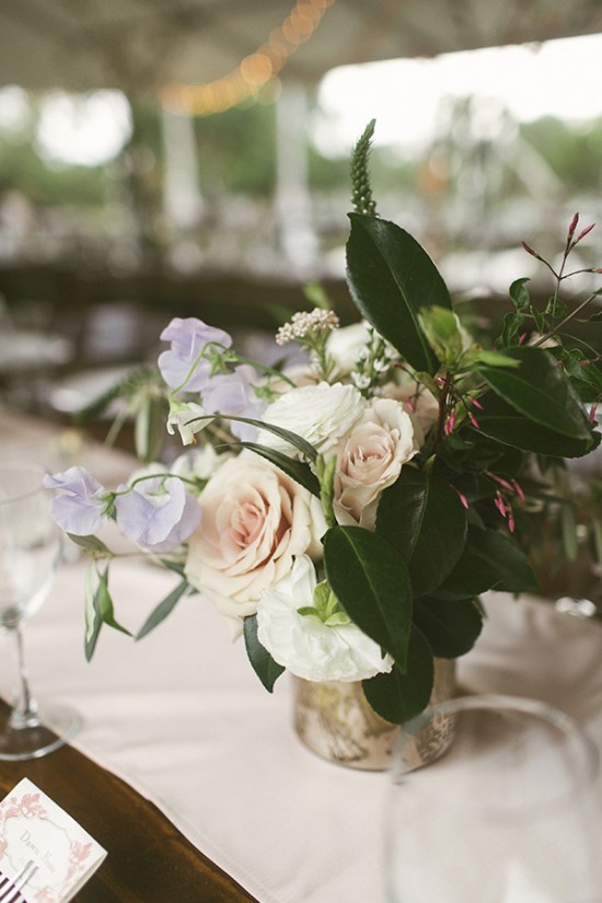vintage-reception-with-steal-worthy