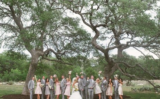 vintage-reception-with-steal-worthy