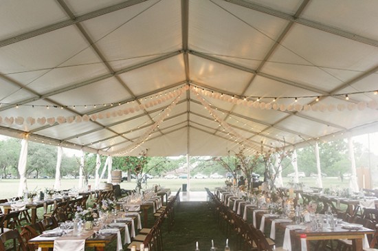 vintage-reception-with-steal-worthy