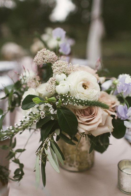 vintage-reception-with-steal-worthy