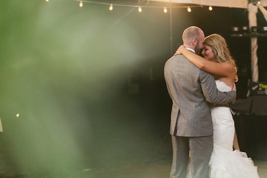 vintage-reception-with-steal-worthy
