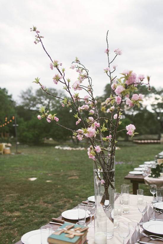 vintage-reception-with-steal-worthy