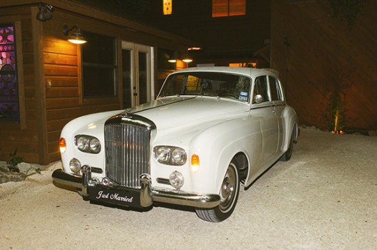 vintage-reception-with-steal-worthy