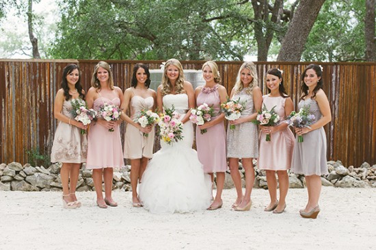 vintage-reception-with-steal-worthy