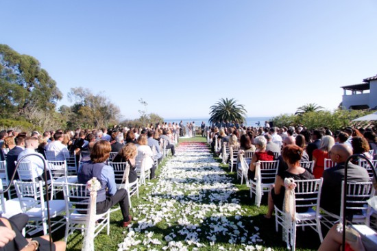 300-plus-wedding-made-intimately-cozy