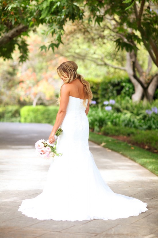 300-plus-wedding-made-intimately-cozy