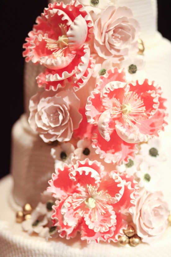 300-plus-wedding-made-intimately-cozy