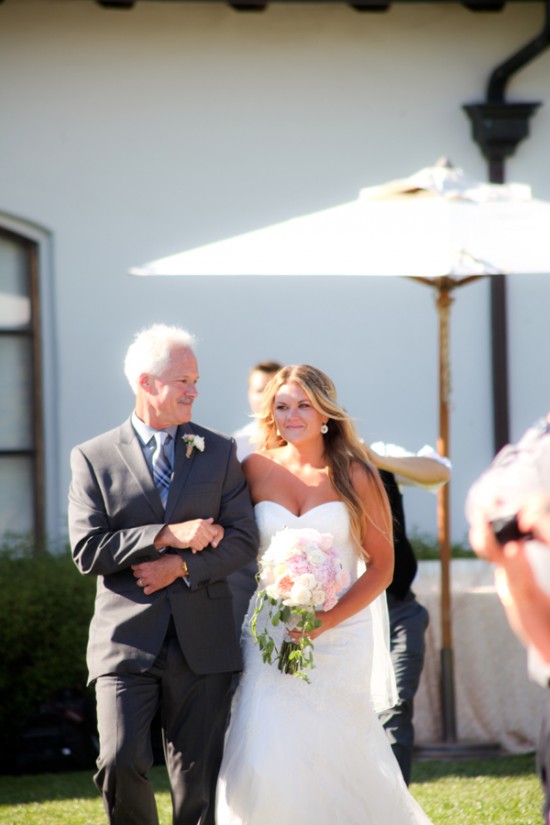 300-plus-wedding-made-intimately-cozy