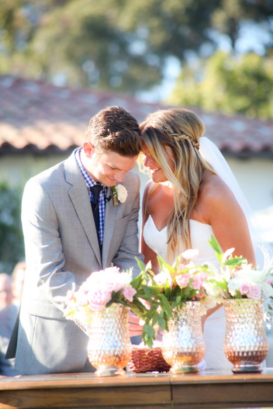 300-plus-wedding-made-intimately-cozy