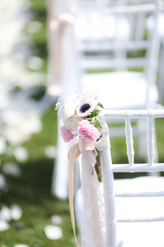 300-plus-wedding-made-intimately-cozy