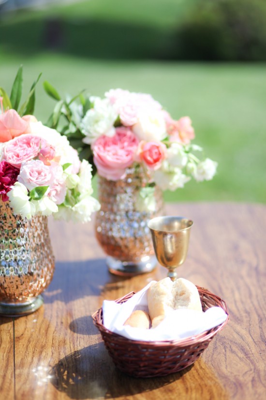 300-plus-wedding-made-intimately-cozy