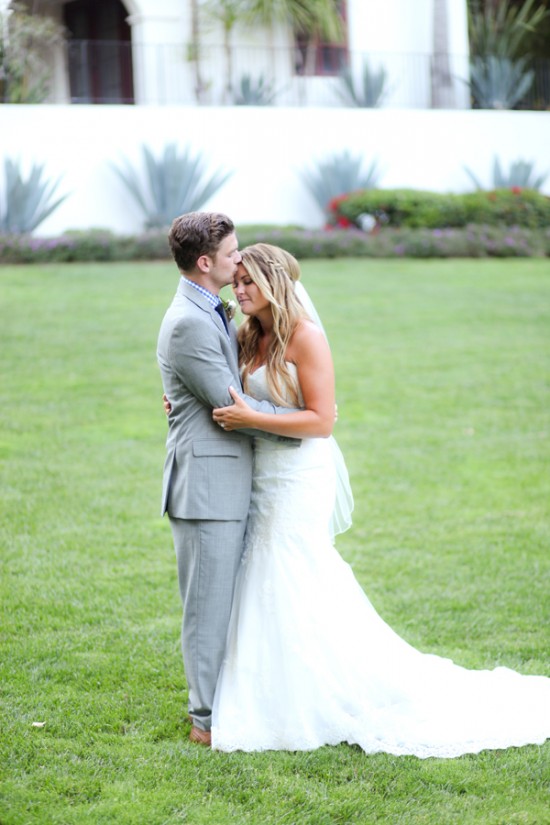 300-plus-wedding-made-intimately-cozy
