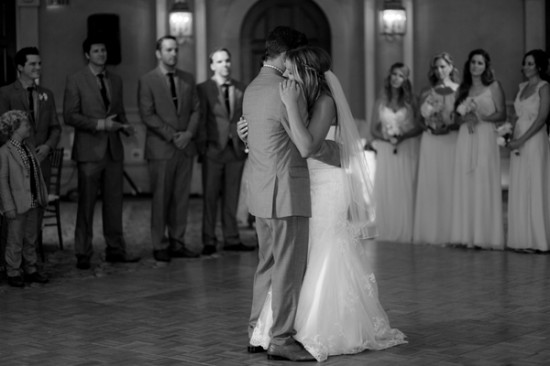 300-plus-wedding-made-intimately-cozy