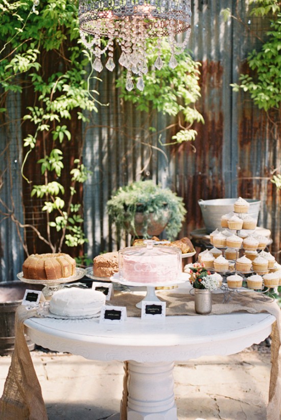 a-couple-shower-bursting-with-wc-free