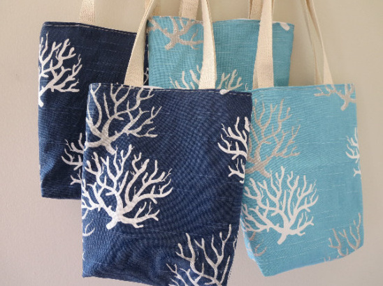 Tote bags with coral print in blue and turquoise colors