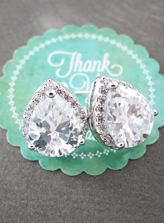 Elegant teardrop earrings with dazzling diamond-like stones