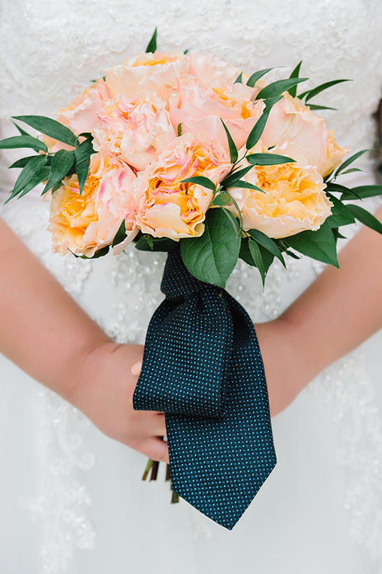 tie wrapped bouquet
